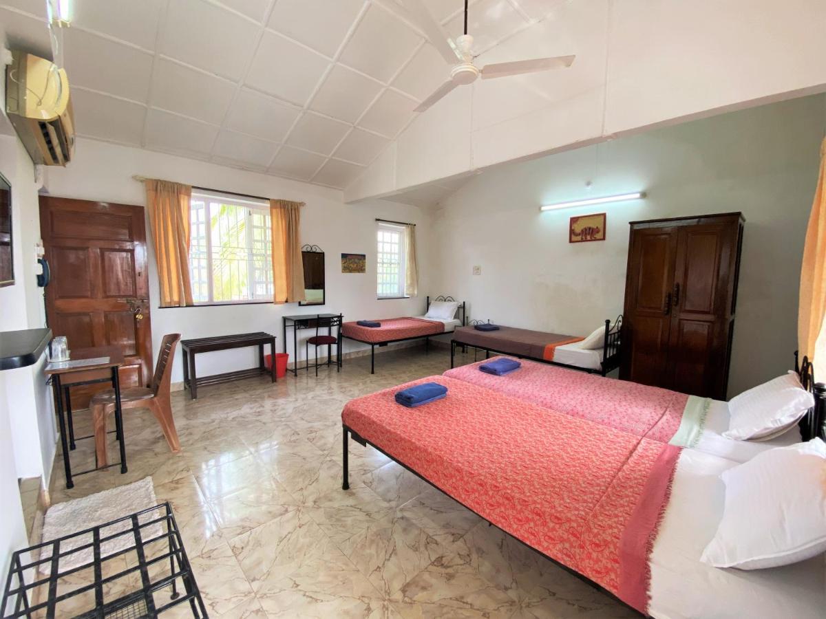 Peravel Beach Holiday Home Candolim Bagian luar foto