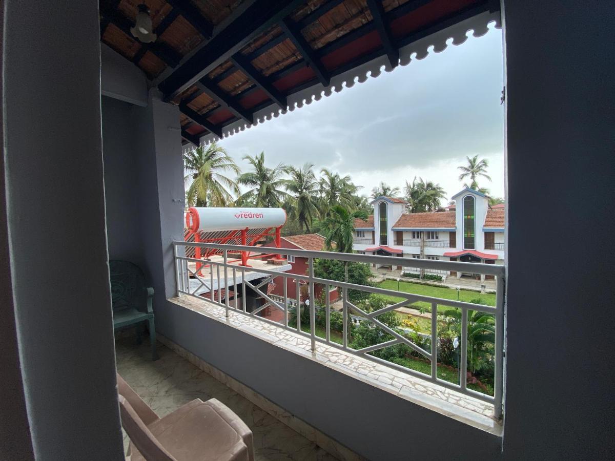 Peravel Beach Holiday Home Candolim Bagian luar foto