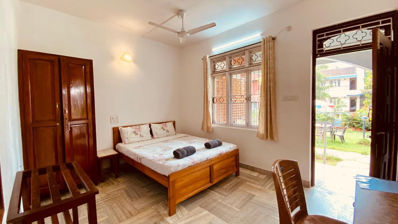 Peravel Beach Holiday Home Candolim Bagian luar foto