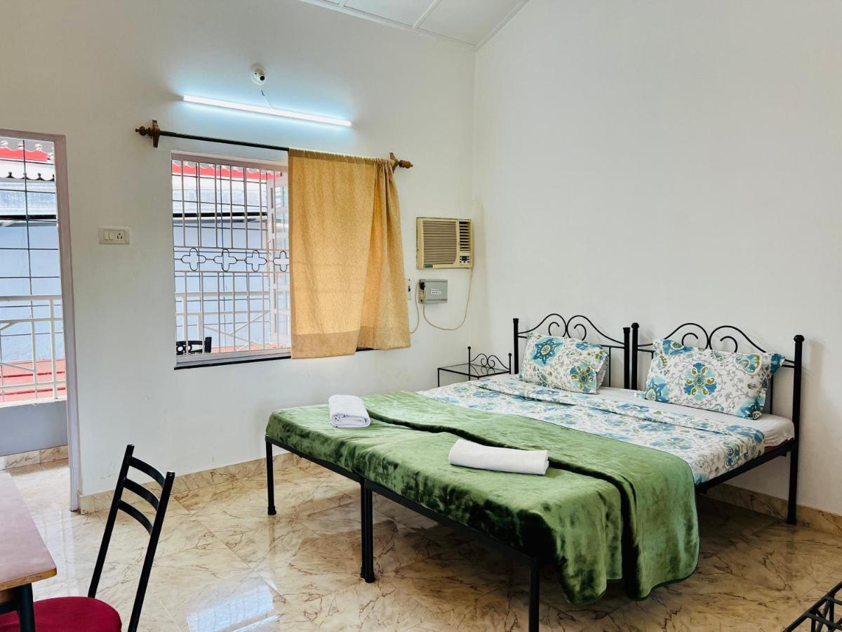 Peravel Beach Holiday Home Candolim Bagian luar foto