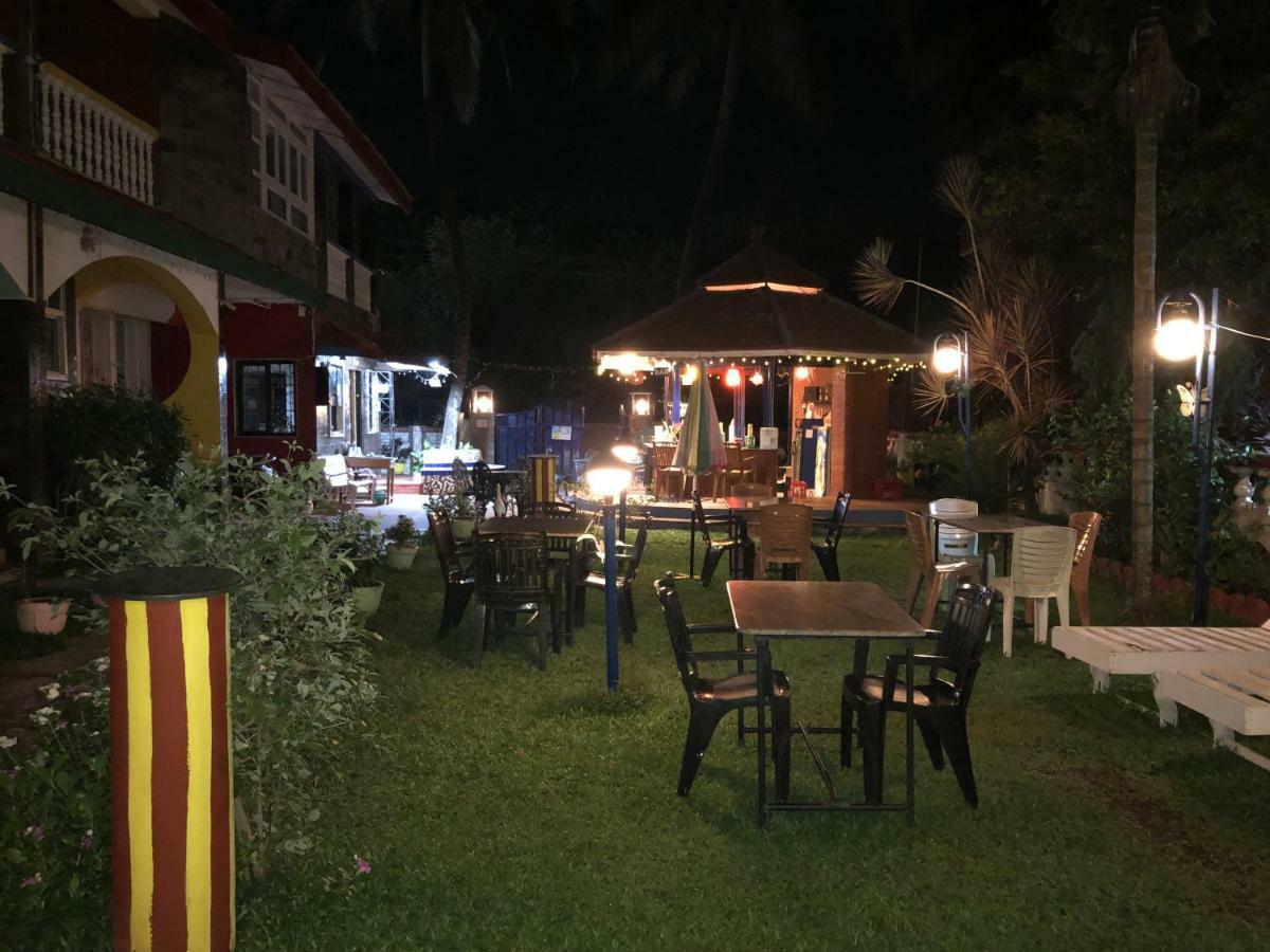 Peravel Beach Holiday Home Candolim Bagian luar foto